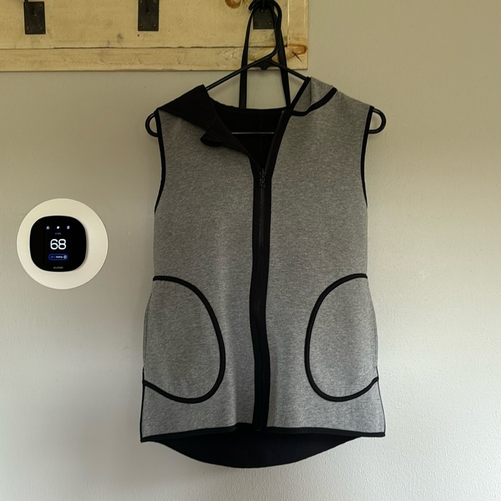 Lululemon reversible vest